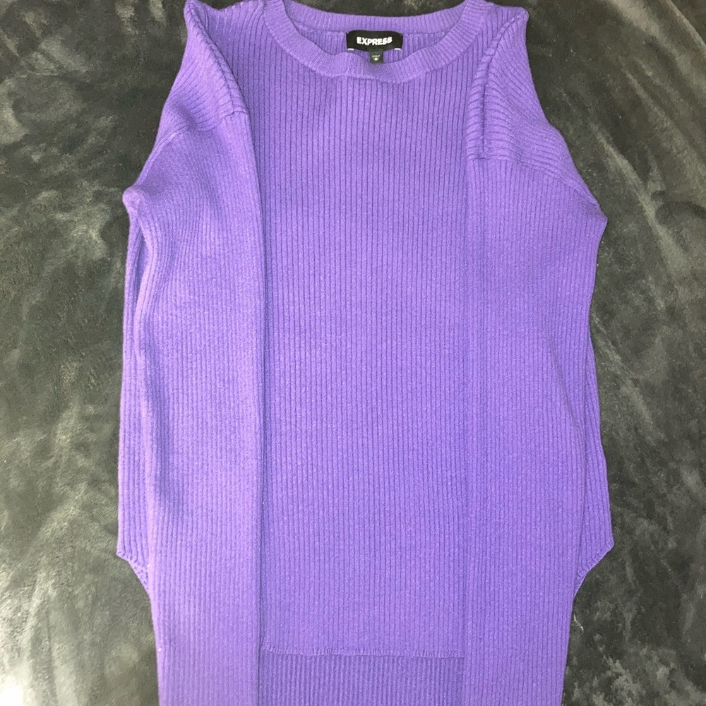 Sweater - Picture 2 of 5
